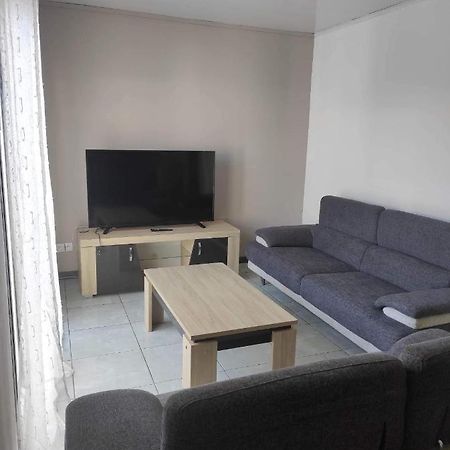 Location Saisonniere Les Bibassiers Apartment Le Tampon Luaran gambar