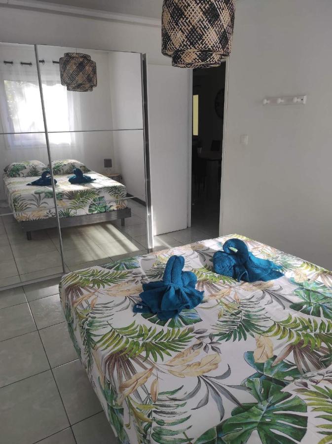 Location Saisonniere Les Bibassiers Apartment Le Tampon Luaran gambar
